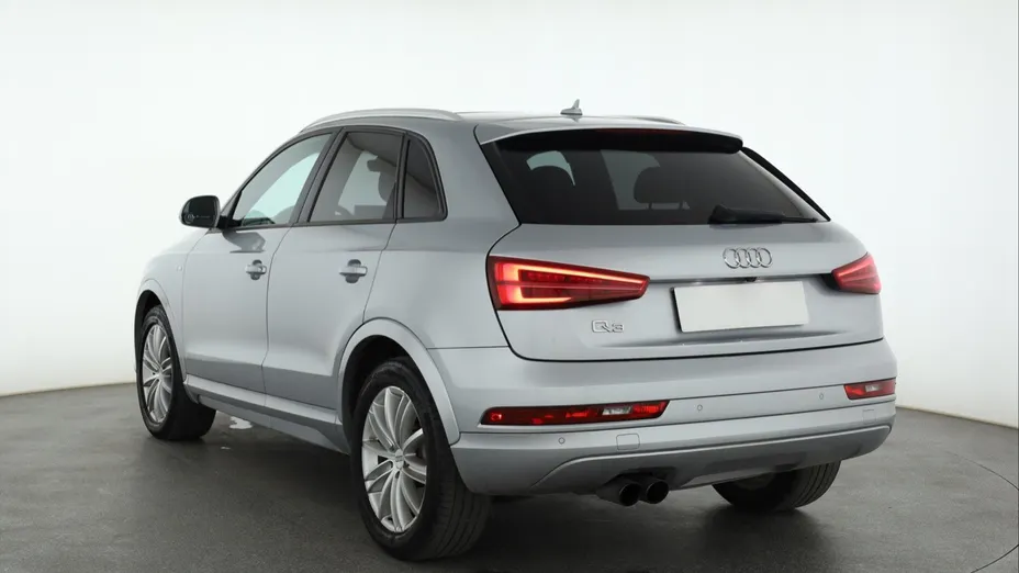 Audi Q3 -