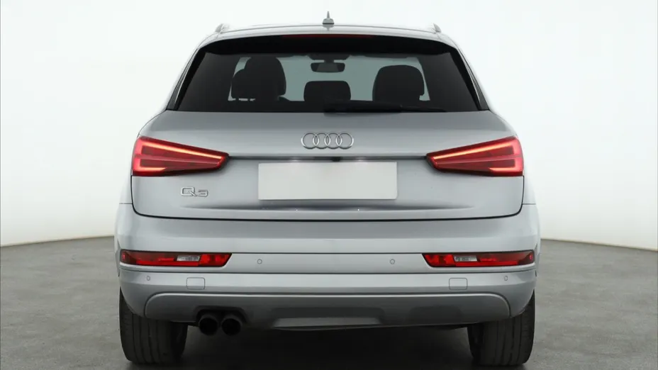 Audi Q3 -