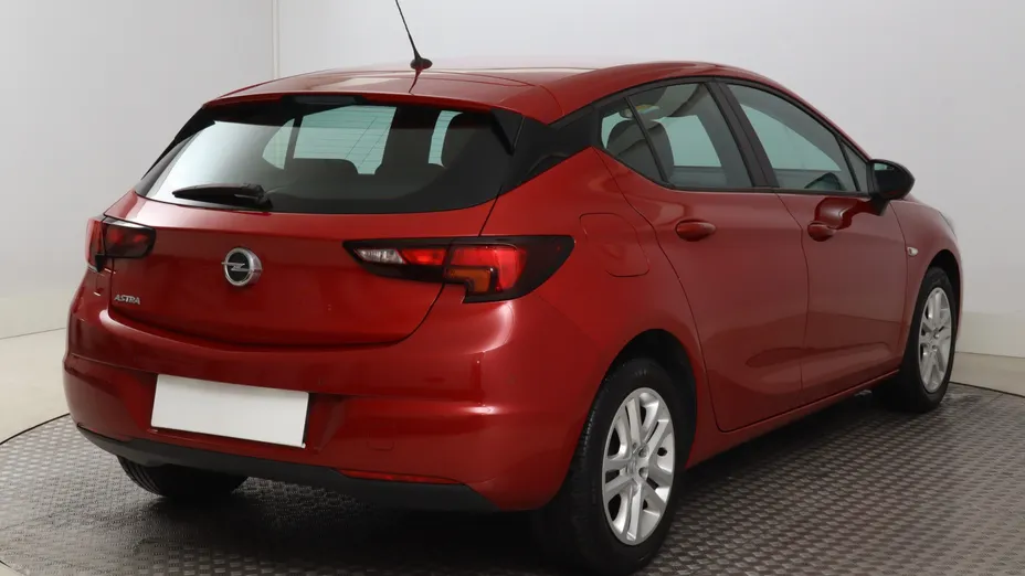 Opel Astra -