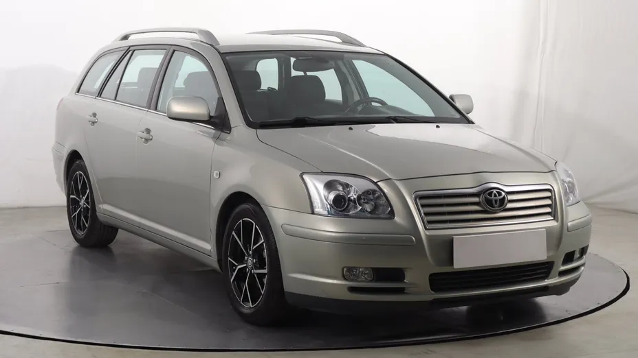 Toyota Avensis -