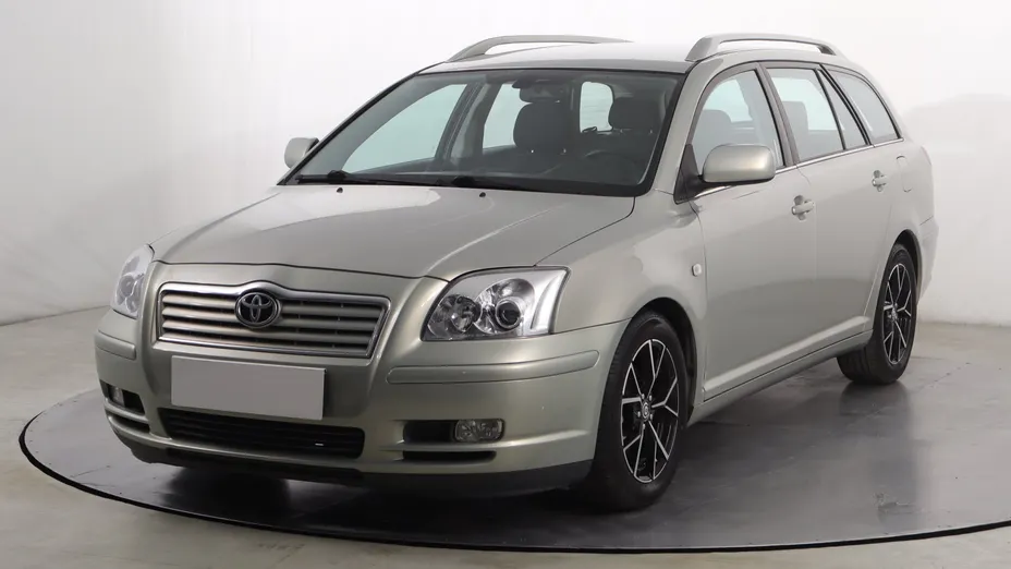 Toyota Avensis -
