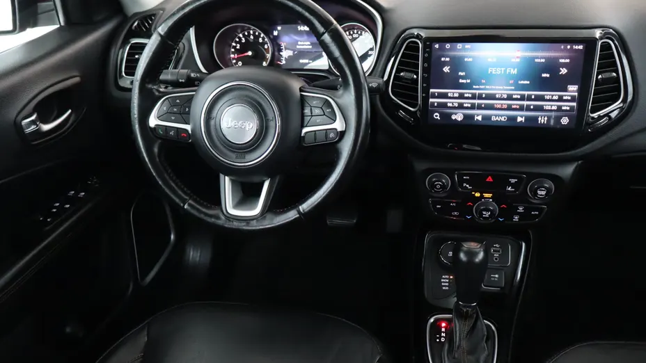 Jeep Compass -