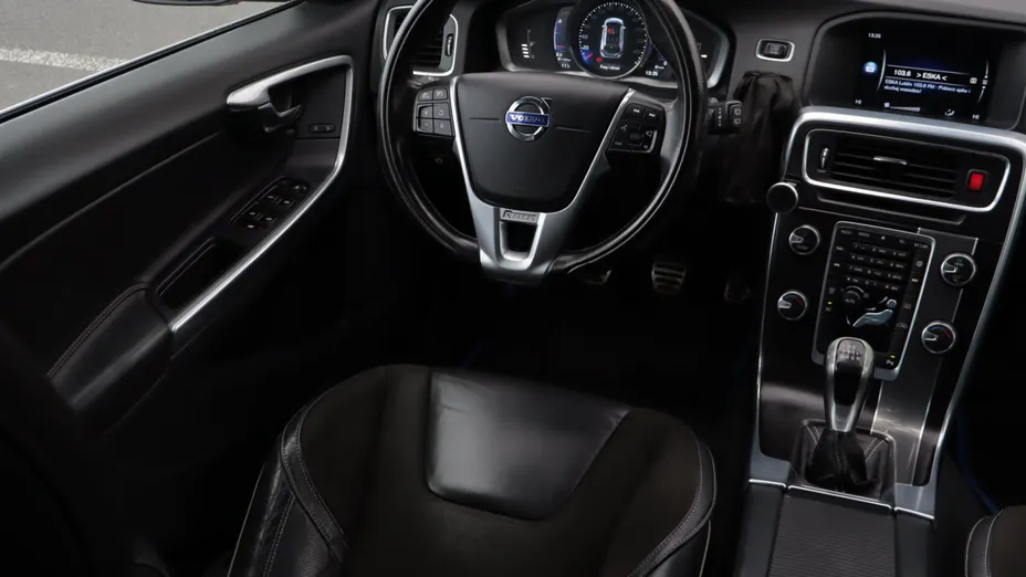 Volvo V60 -