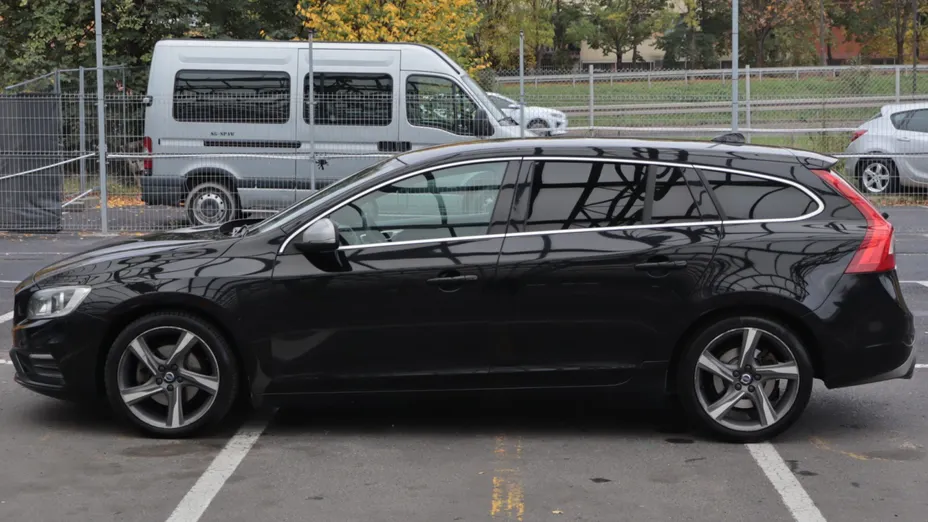 Volvo V60 -