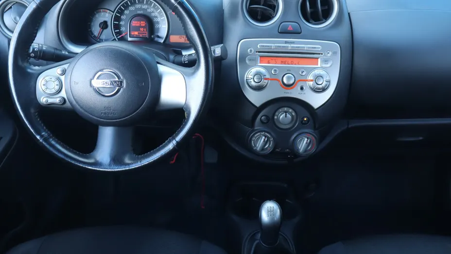 Nissan Micra -