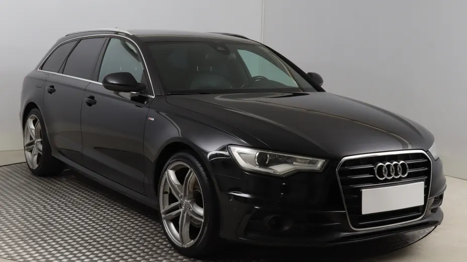 Audi A6 -