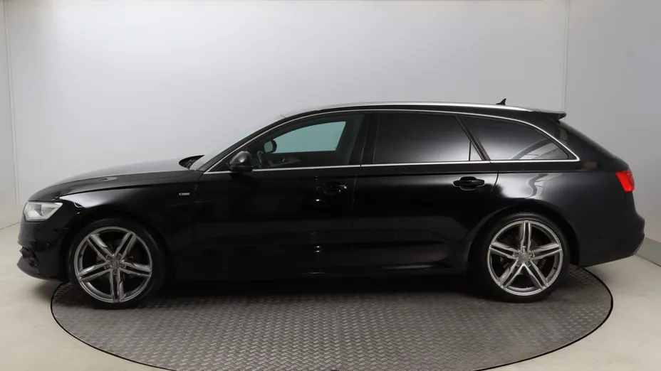 Audi A6 -