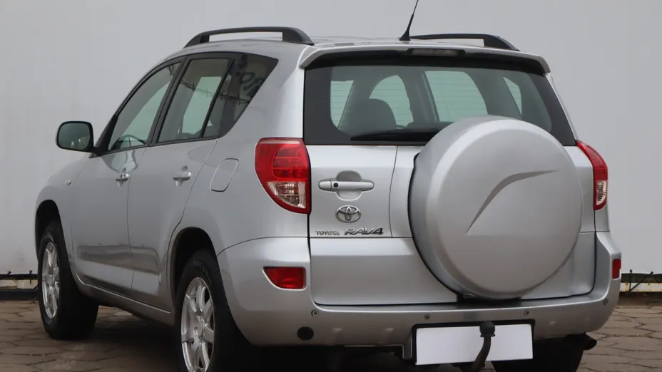 Toyota RAV4 -