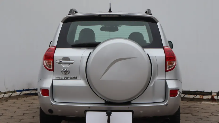 Toyota RAV4 -