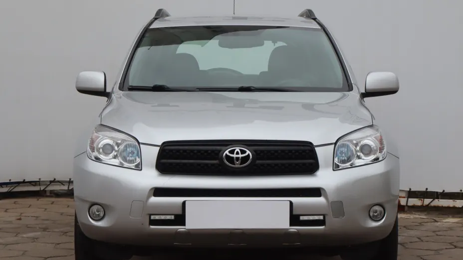 Toyota RAV4 -