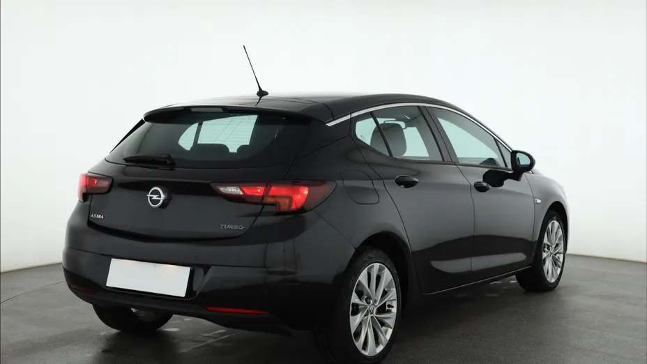 Opel Astra -