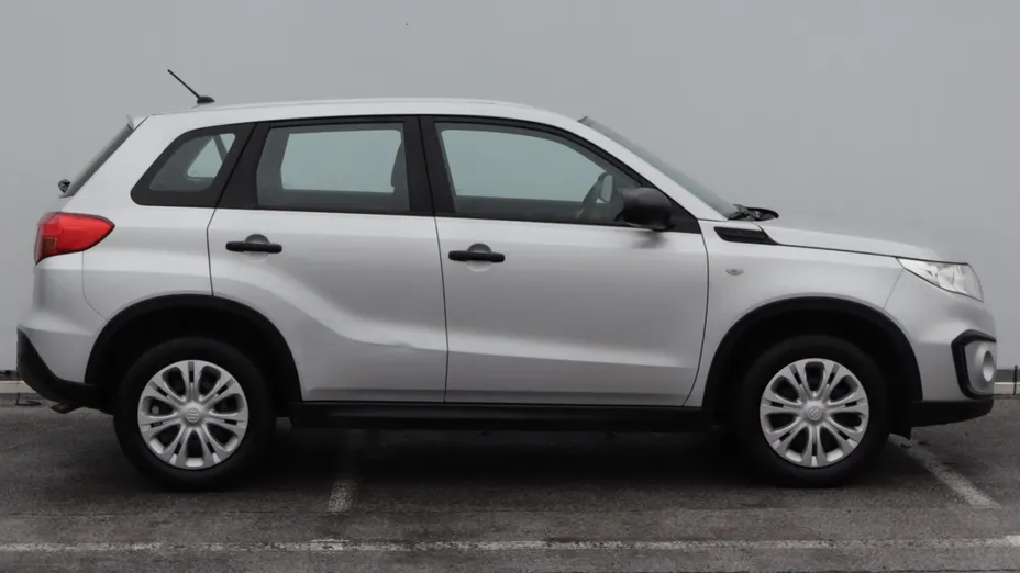 Suzuki Vitara -