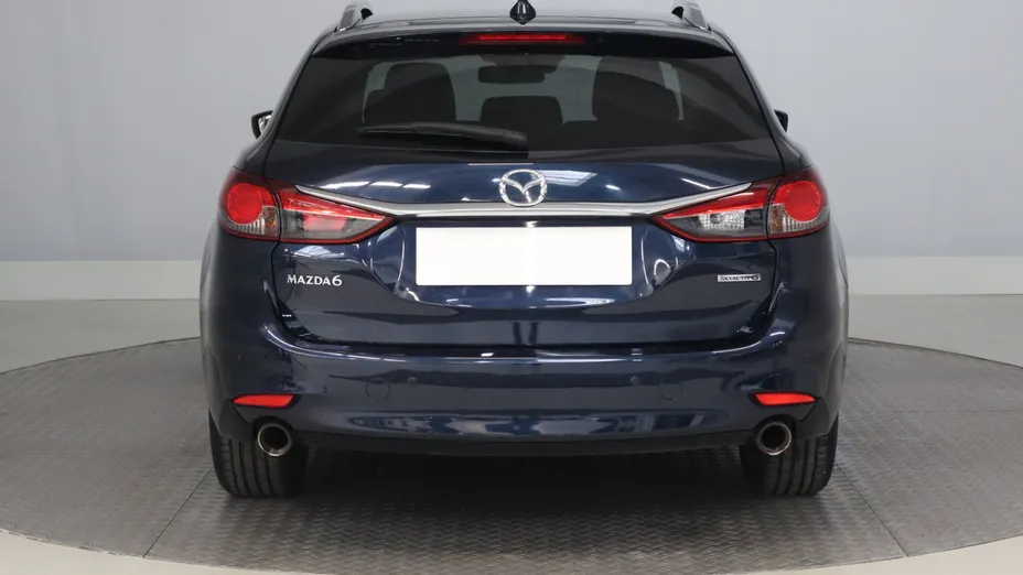 Mazda 6 -