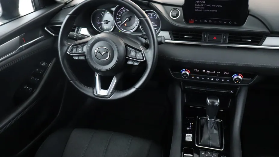Mazda 6 -
