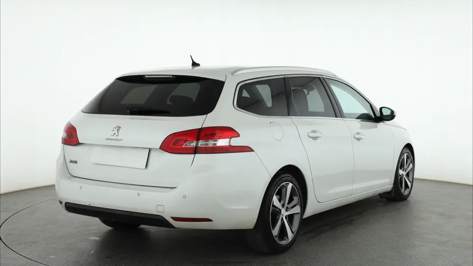 Peugeot 308 -