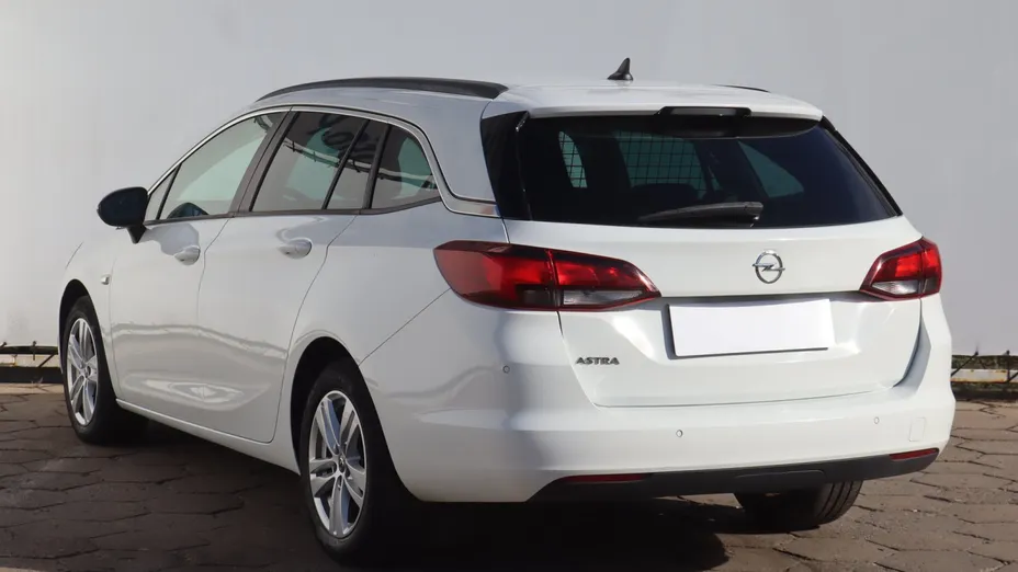 Opel Astra -