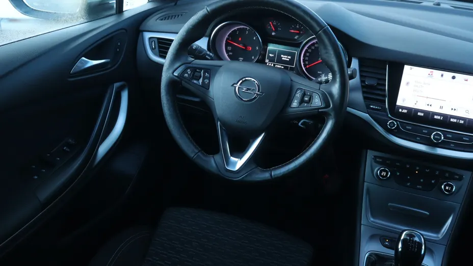 Opel Astra -