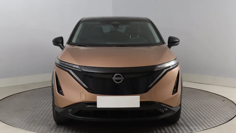 Nissan Ariya -
