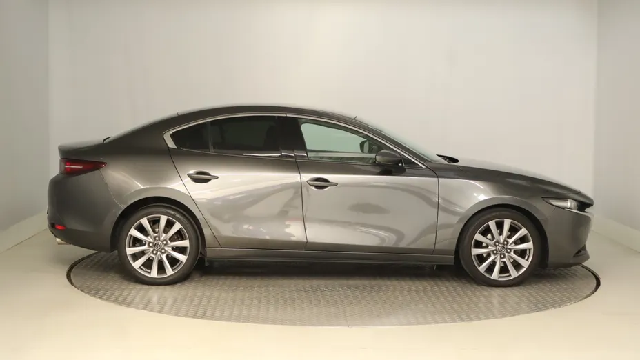 Mazda 3 -