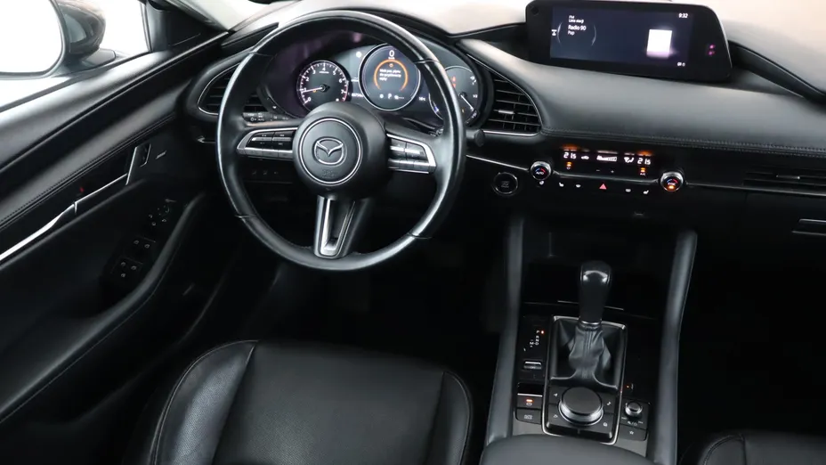 Mazda 3 -
