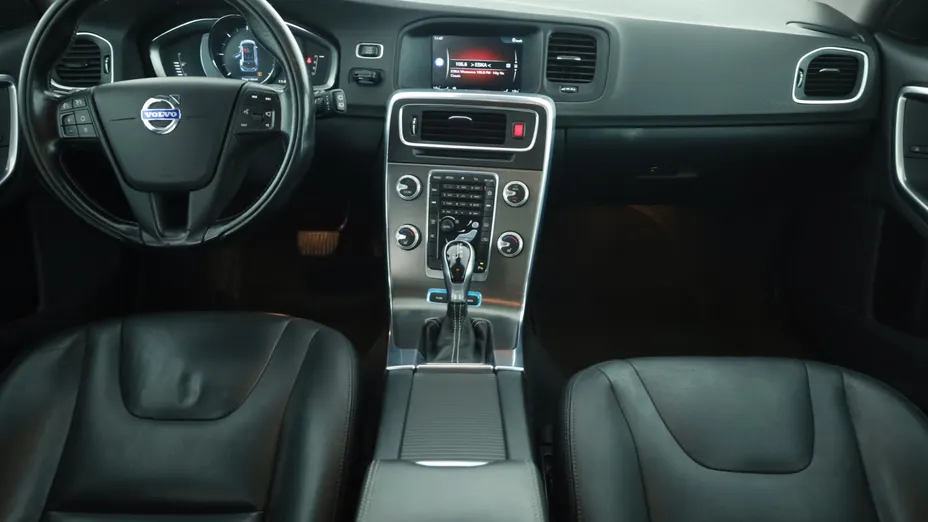 Volvo V60 -