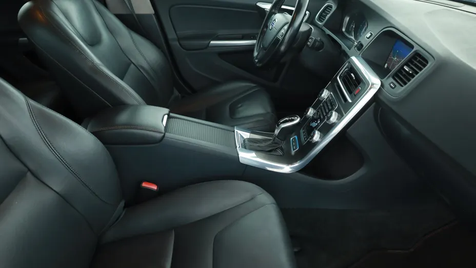 Volvo V60 -
