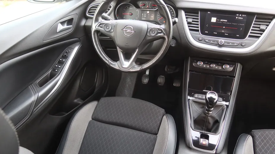 Opel Grandland -