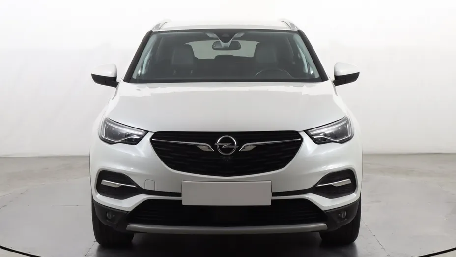 Opel Grandland -