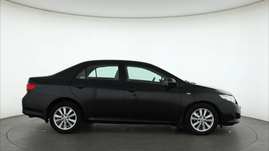 Toyota Corolla -