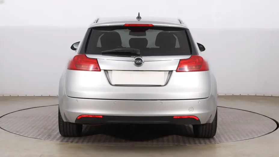 Opel Insignia -