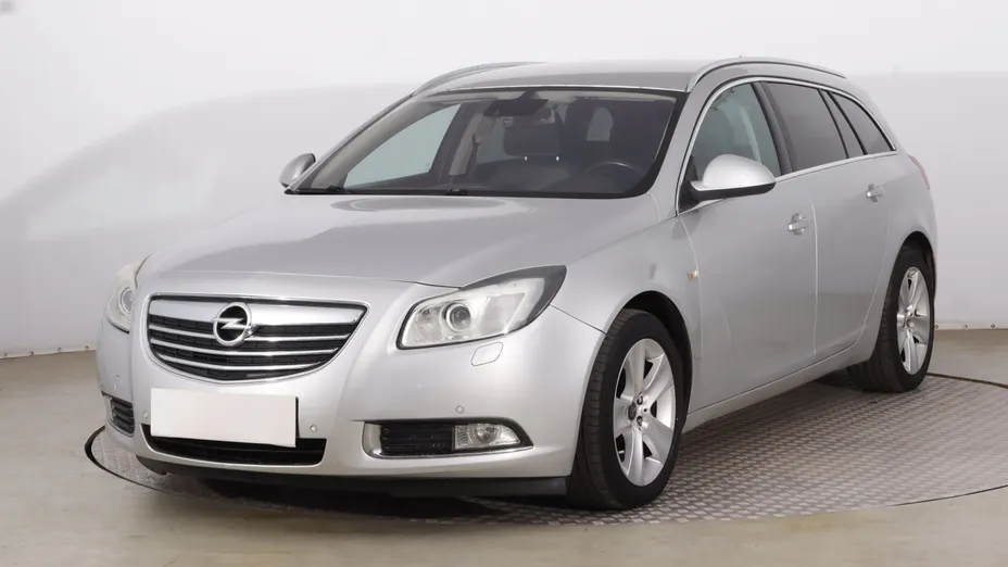 Opel Insignia -