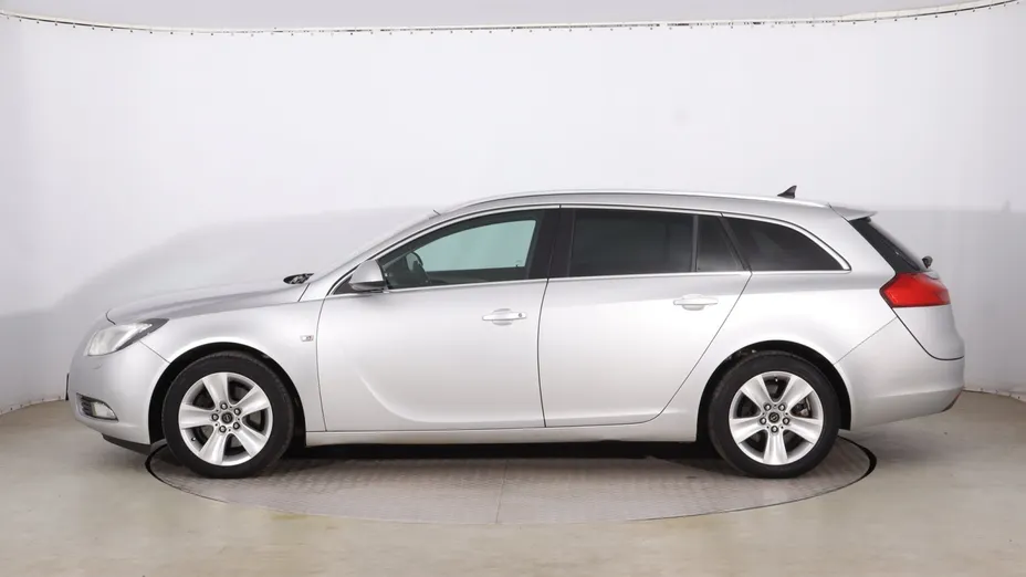 Opel Insignia -