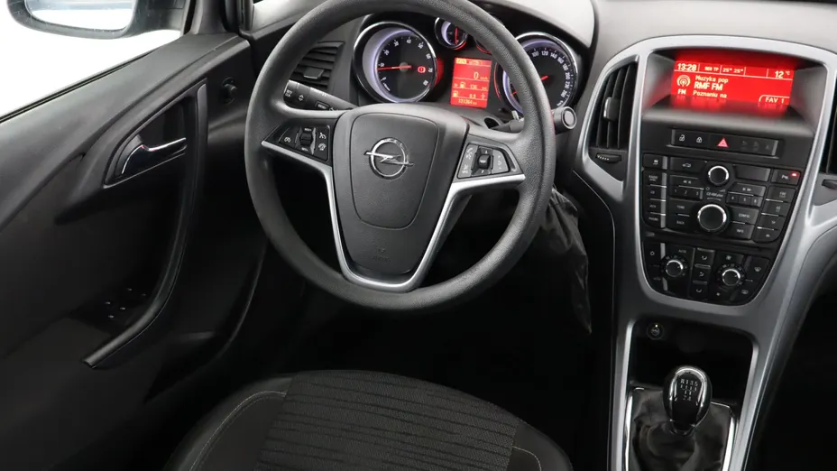 Opel Astra -