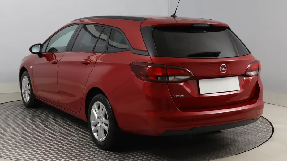 Opel Astra -