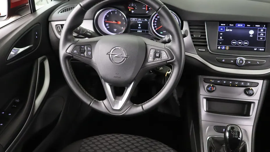 Opel Astra -