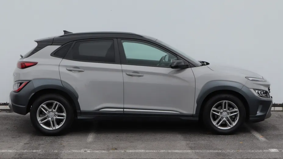 Hyundai Kona -
