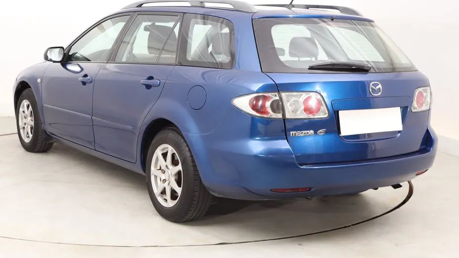 Mazda 6 -