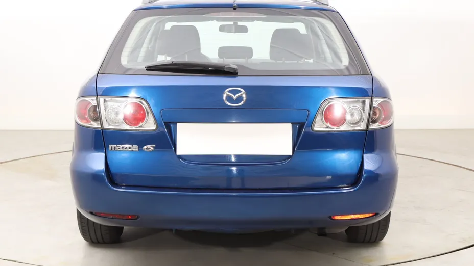 Mazda 6 -