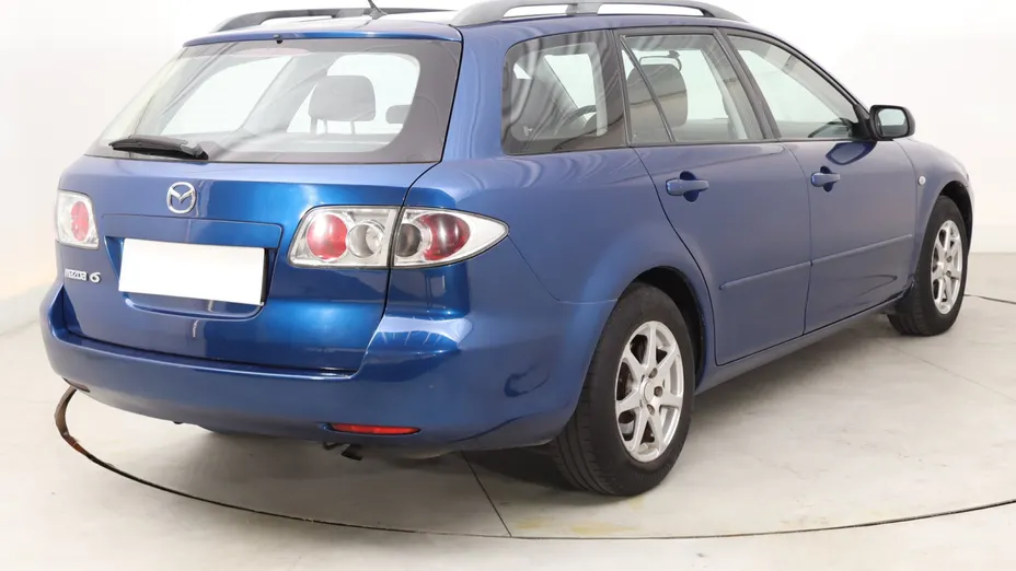 Mazda 6 -