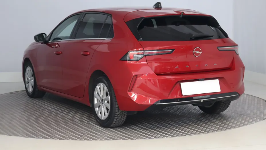 Opel Astra -