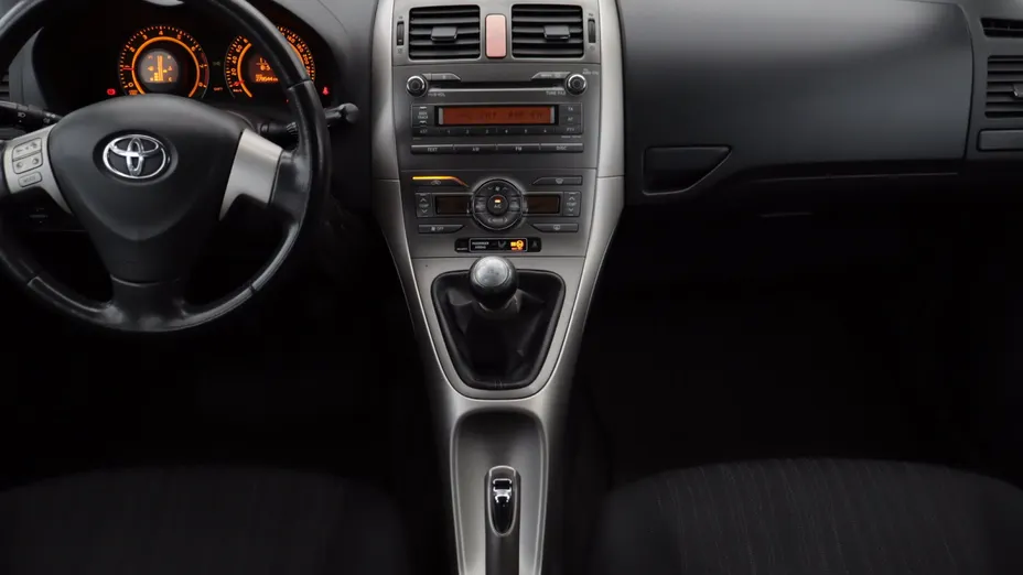 Toyota Auris -