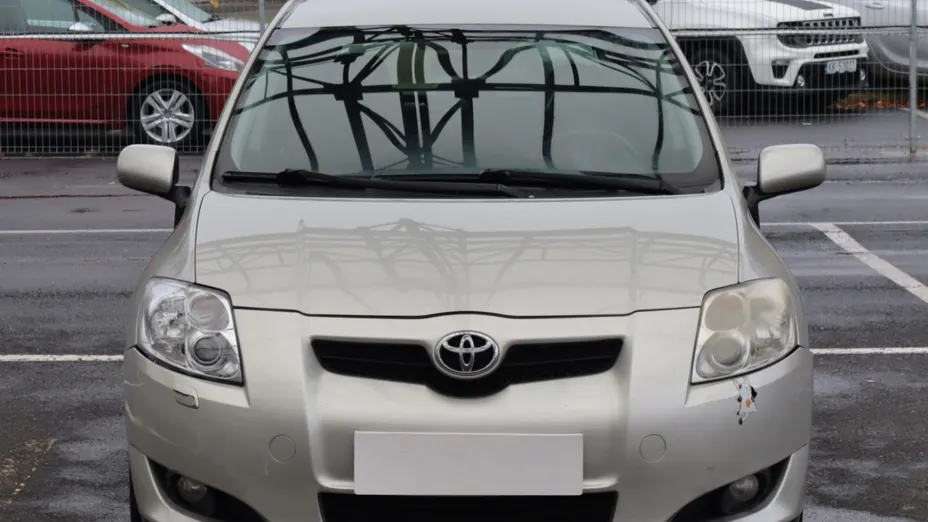 Toyota Auris -