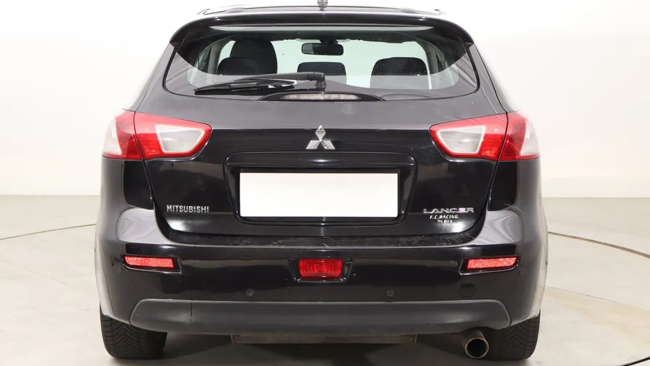Mitsubishi Lancer -