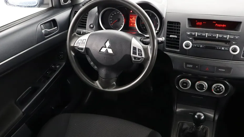 Mitsubishi Lancer -