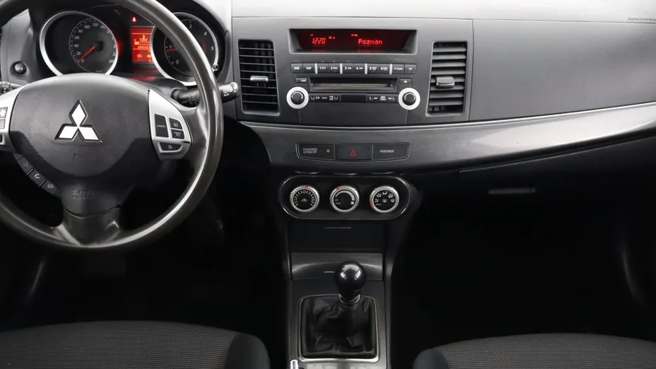Mitsubishi Lancer -
