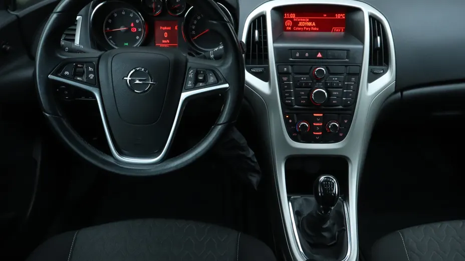 Opel Astra -