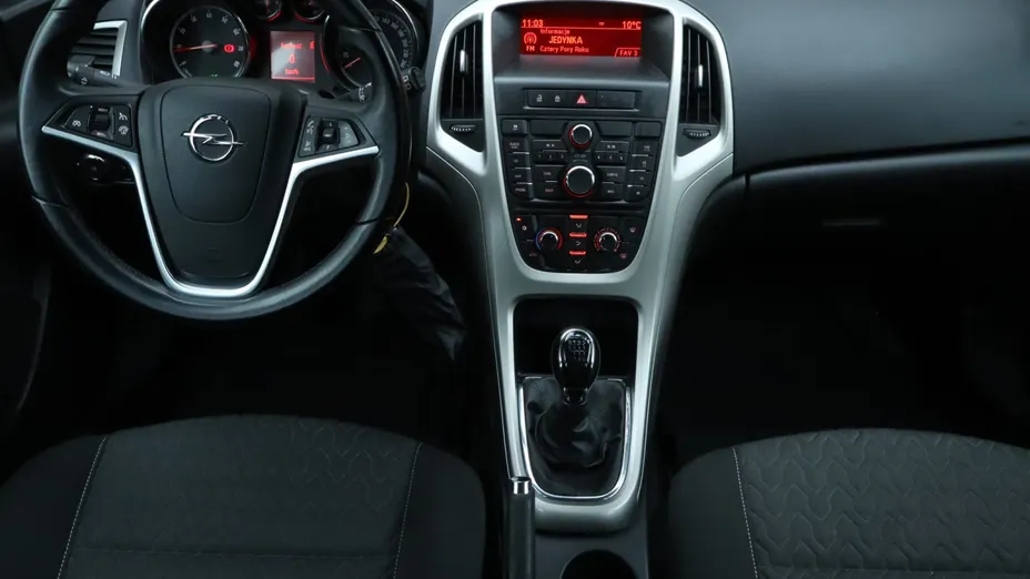 Opel Astra -