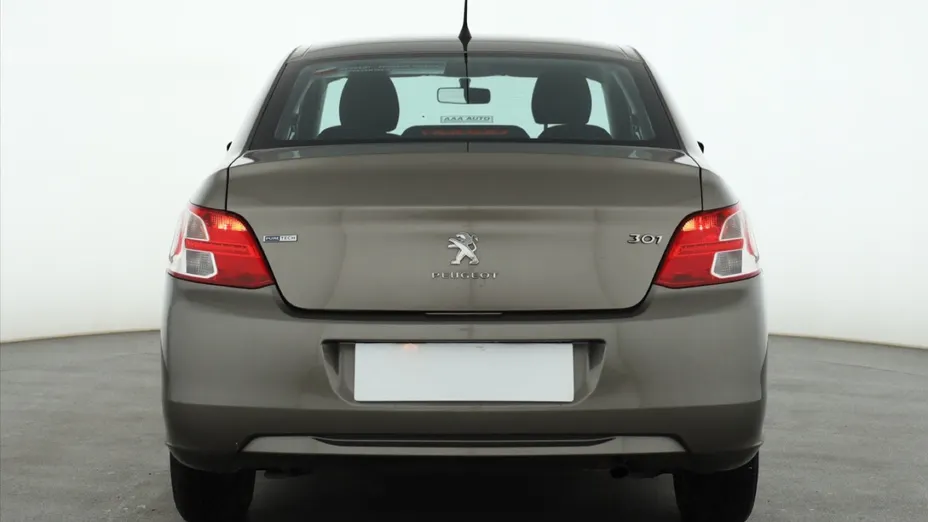 Peugeot 301 -