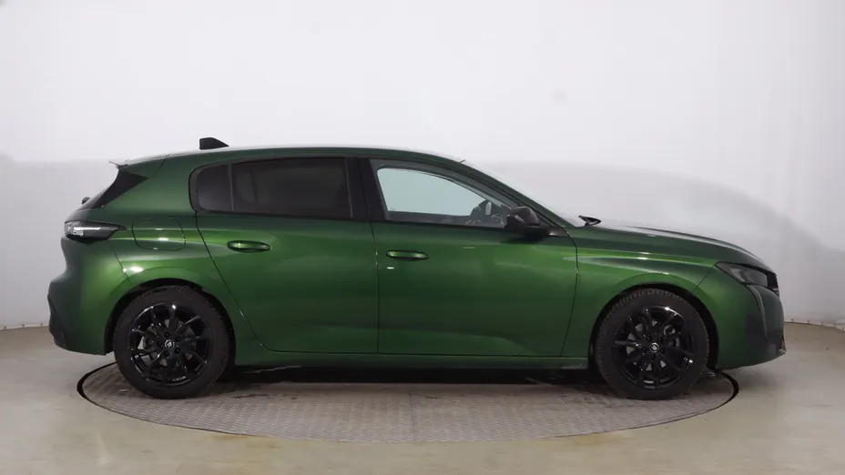 Peugeot 308 -