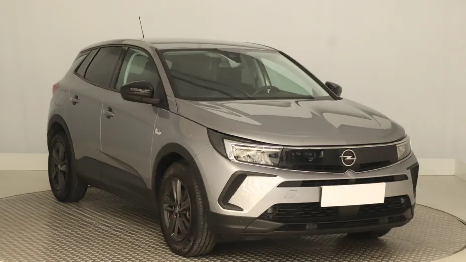 Opel Grandland -